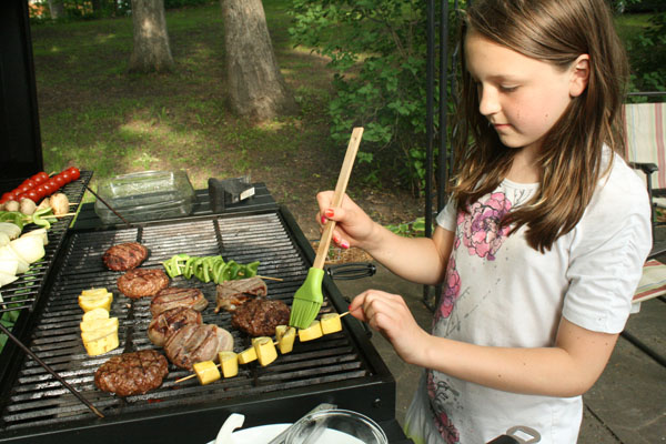 Teaching Your Kid How to Grill